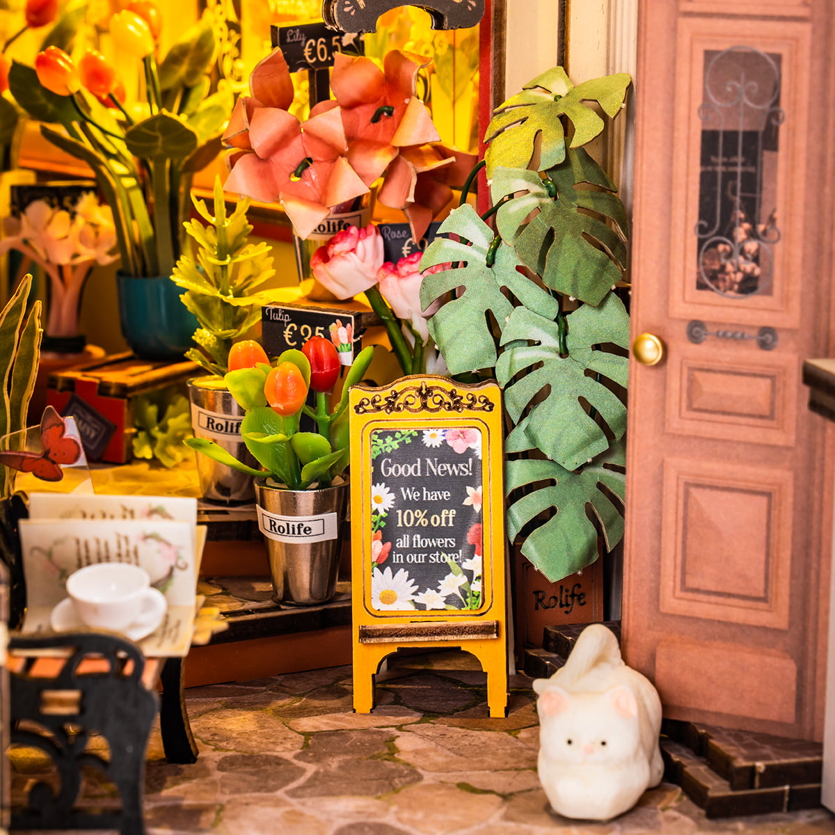 Rolife Floral Corner DIY Book Nook Kit TGB09