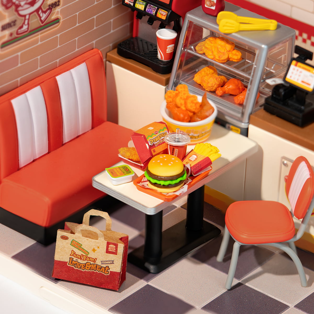 Rolife Yum Yum Burgers DIY Miniature House DW010