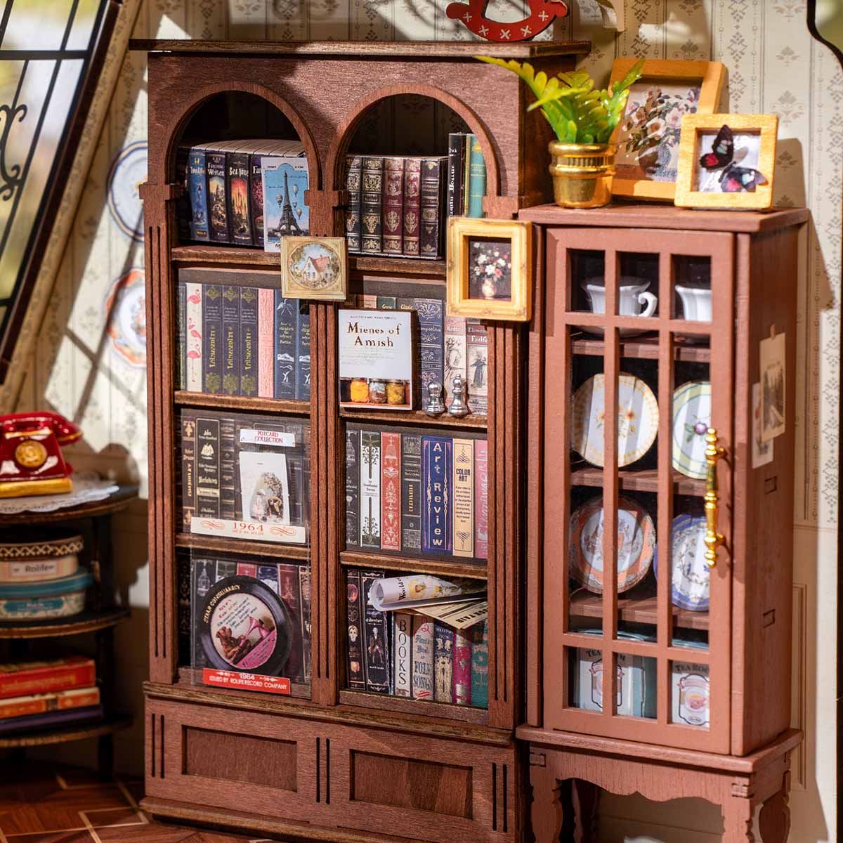 Rolife Catherine's Living Room DIY Miniature House DG175