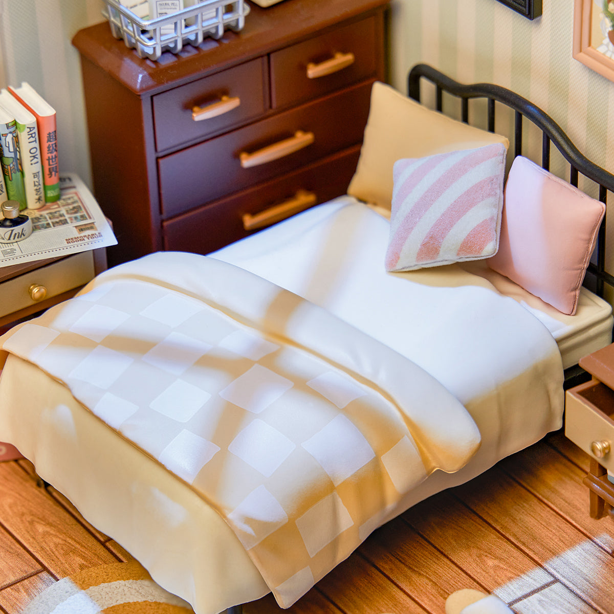 Rolife Sweet Dream Bedroom DIY Miniature House DW009