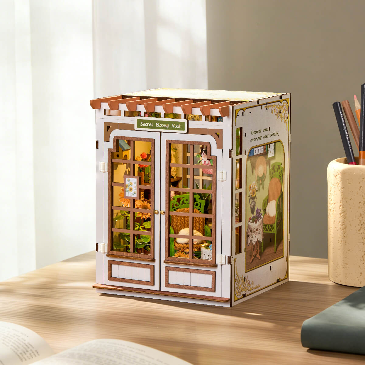 Rolife Secret Bloomy Nook DIY Book Nook TGE04