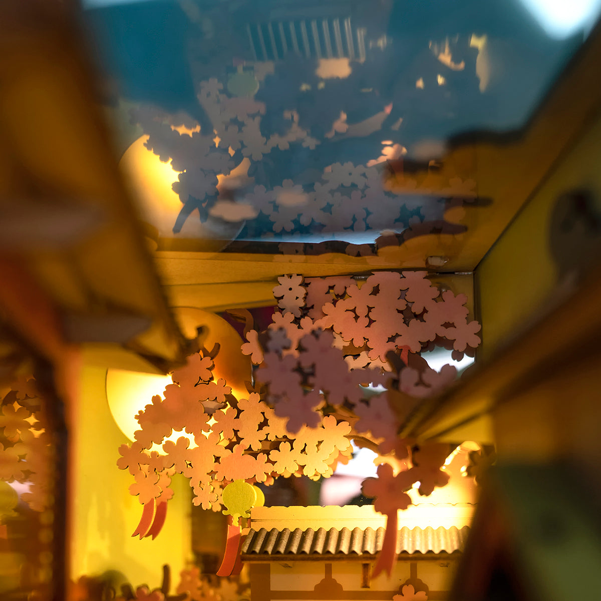 Rolife Falling Sakura DIY Book Nook TGB05